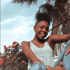 Meet your Posher, Jade